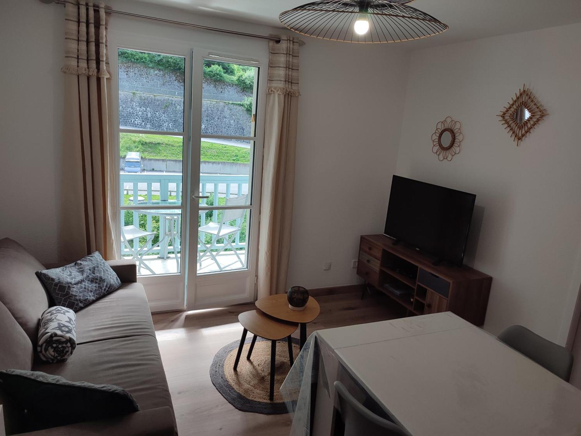 Charmant Appartement 4 Pers,Vue Montagne Avec Parking Prive Et Balcon Cauterets Exterior photo
